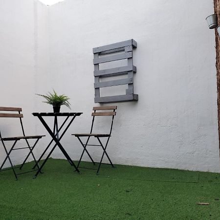 Small And Cozy Rooms - G บาเลนเซีย ภายนอก รูปภาพ