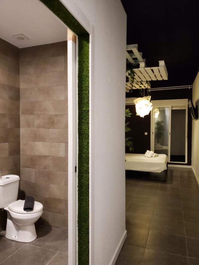 Small And Cozy Rooms - G บาเลนเซีย ภายนอก รูปภาพ