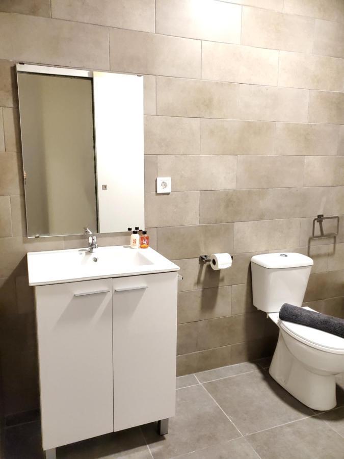 Small And Cozy Rooms - G บาเลนเซีย ภายนอก รูปภาพ