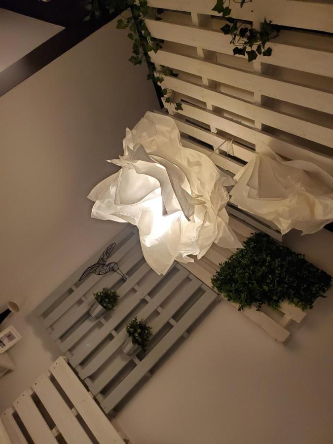Small And Cozy Rooms - G บาเลนเซีย ภายนอก รูปภาพ