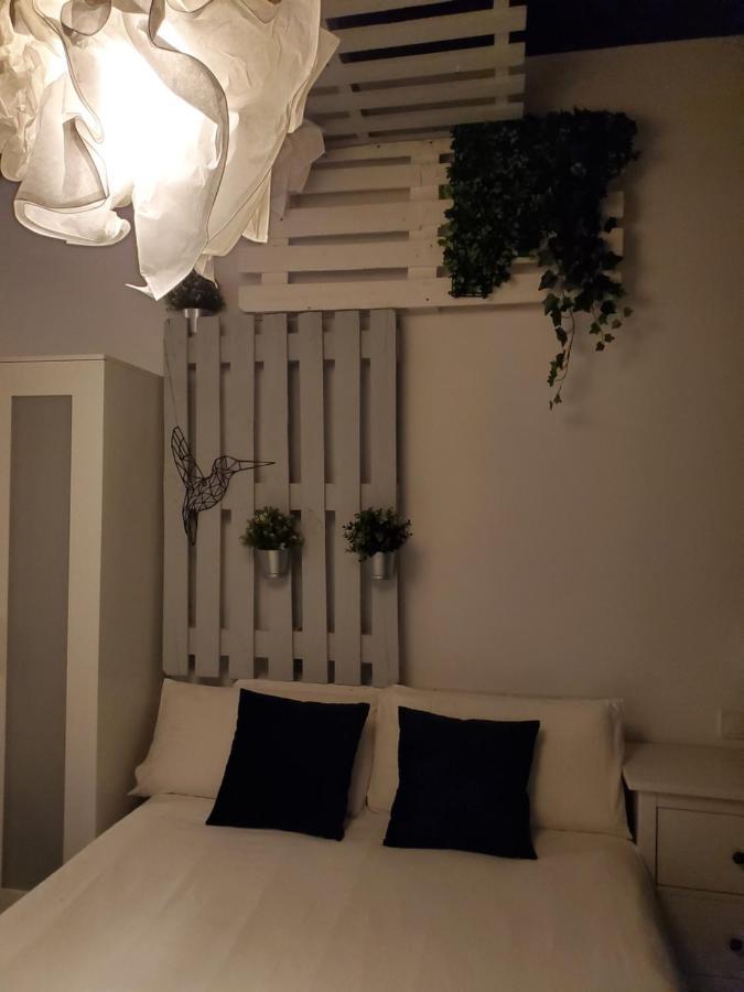 Small And Cozy Rooms - G บาเลนเซีย ภายนอก รูปภาพ