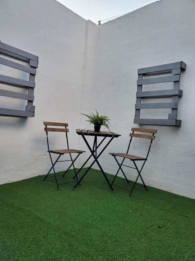 Small And Cozy Rooms - G บาเลนเซีย ภายนอก รูปภาพ