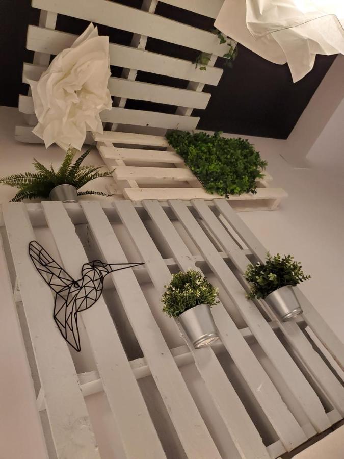 Small And Cozy Rooms - G บาเลนเซีย ภายนอก รูปภาพ
