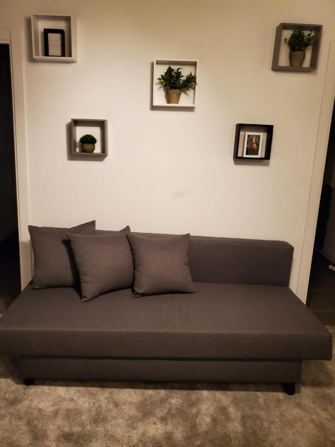 Small And Cozy Rooms - G บาเลนเซีย ภายนอก รูปภาพ