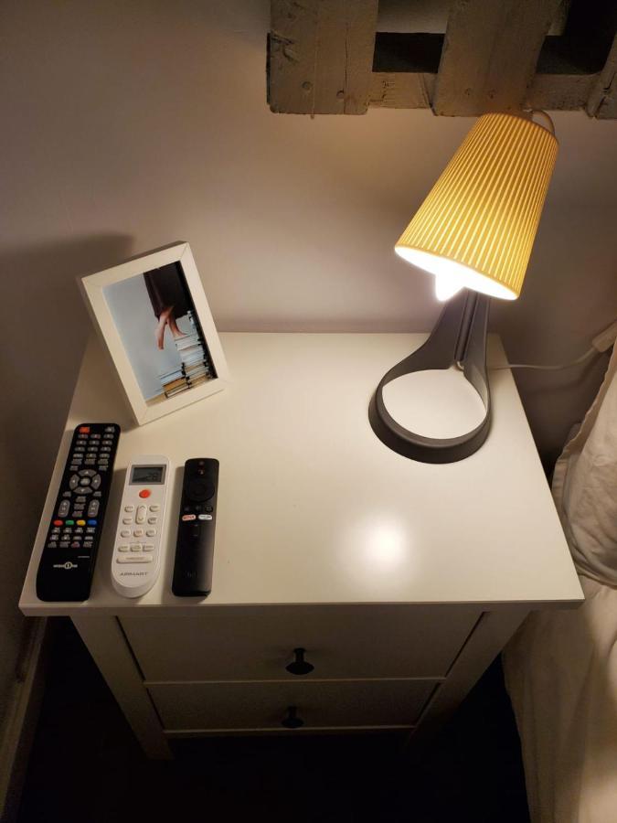 Small And Cozy Rooms - G บาเลนเซีย ภายนอก รูปภาพ